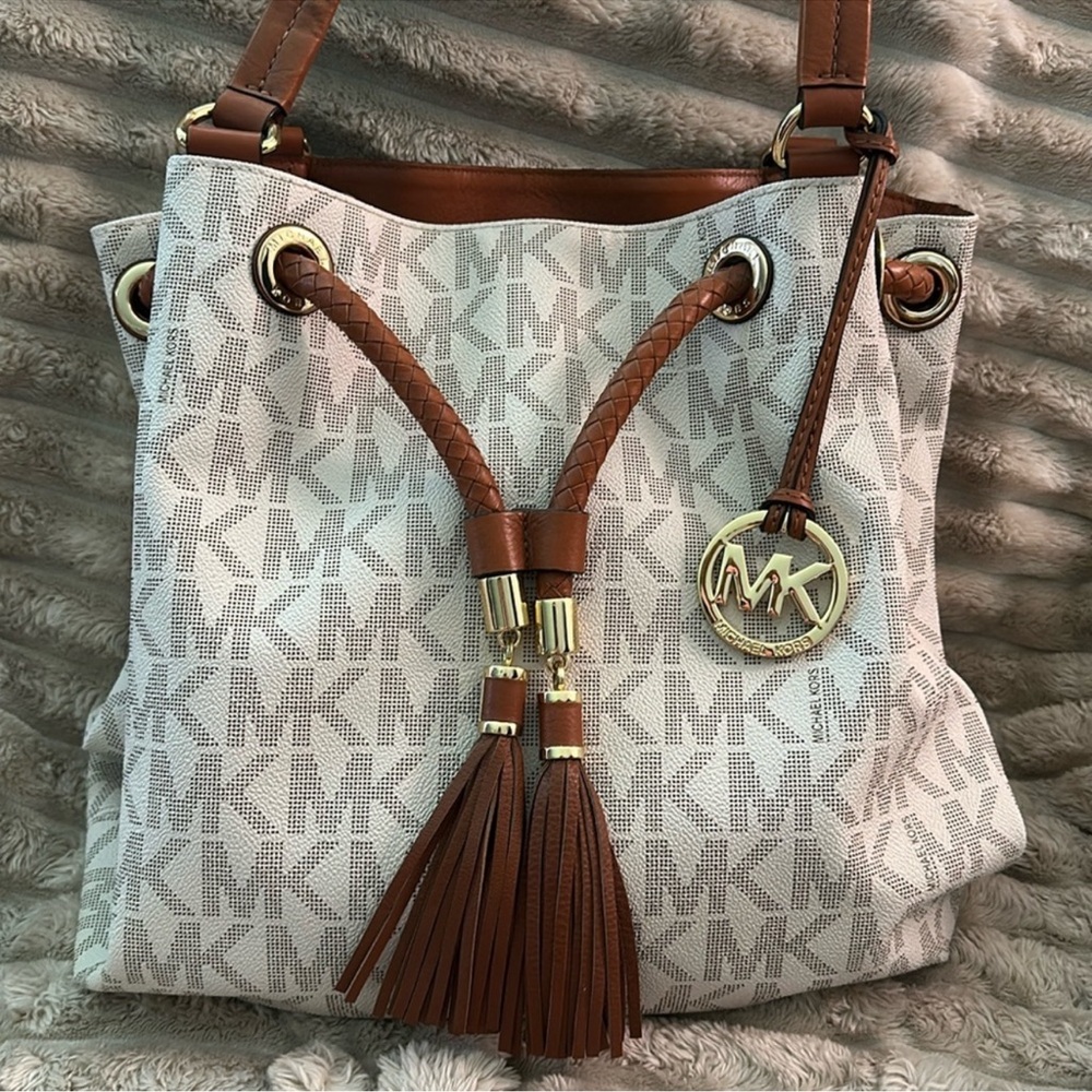 Michael Kors Tan and Cream Shoulder Bag